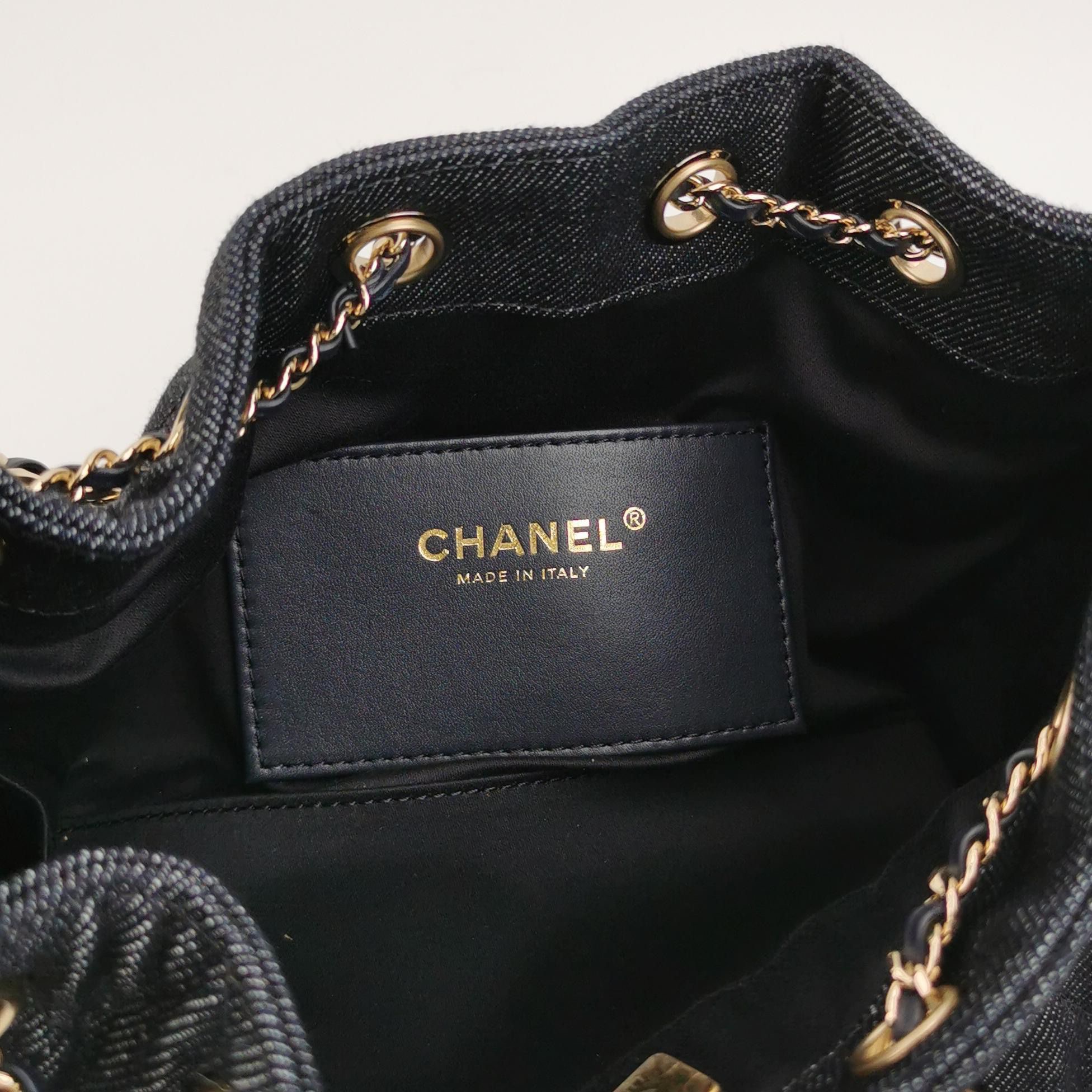 Chanel 25 Bag