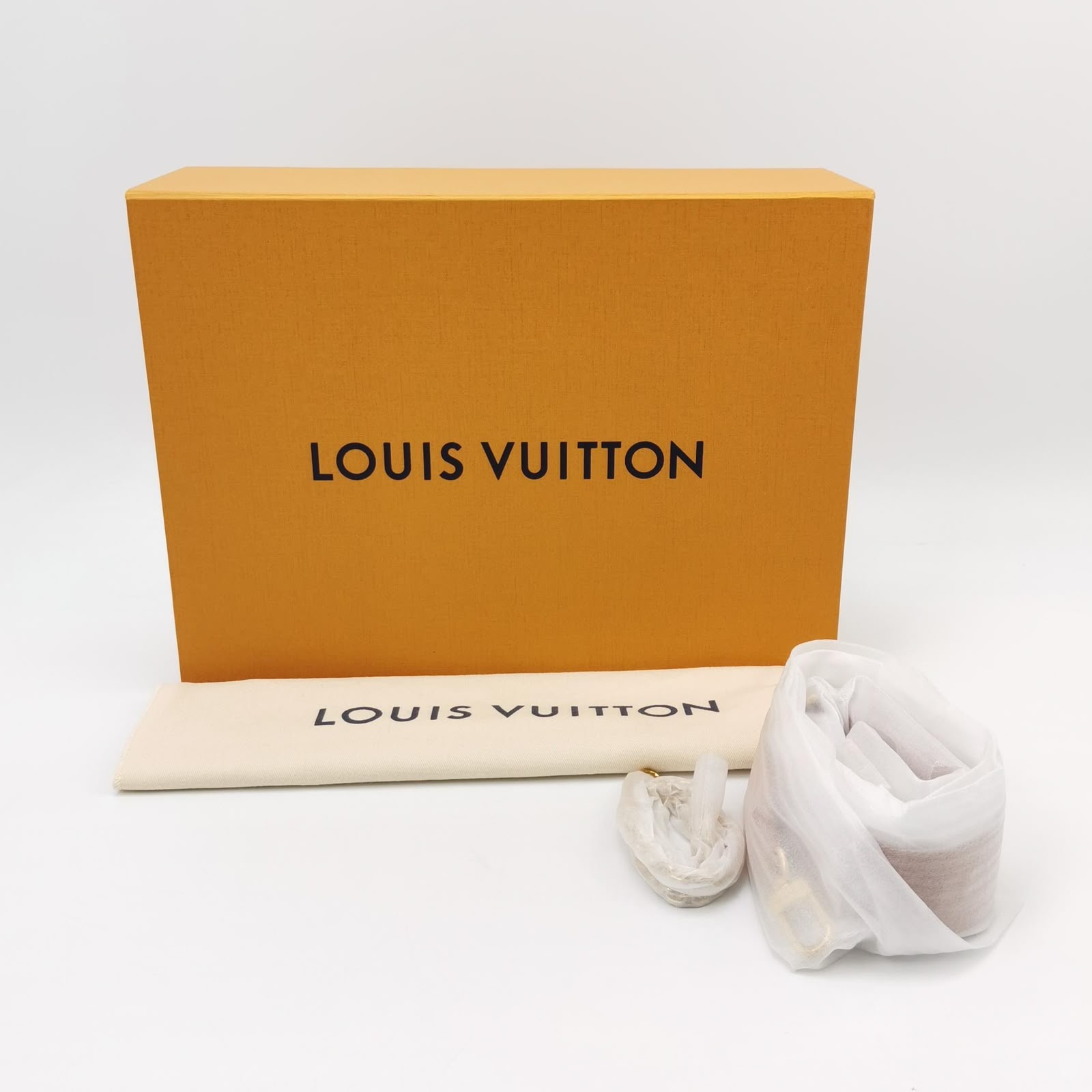Louis Vuitton Petite Malle Souple