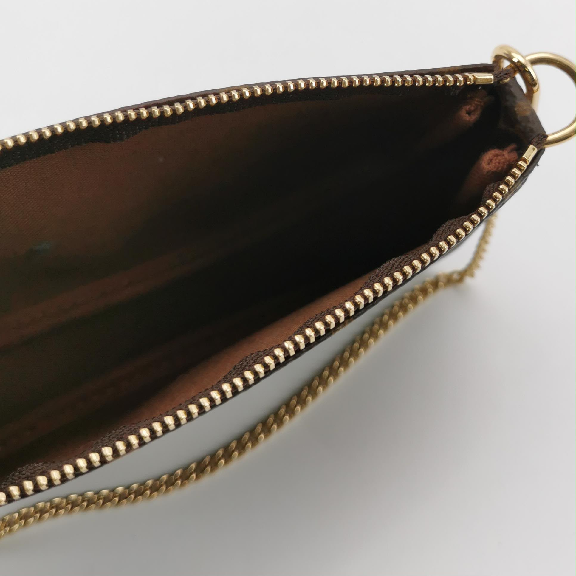 Louis Vuitton Pochette Accessoires